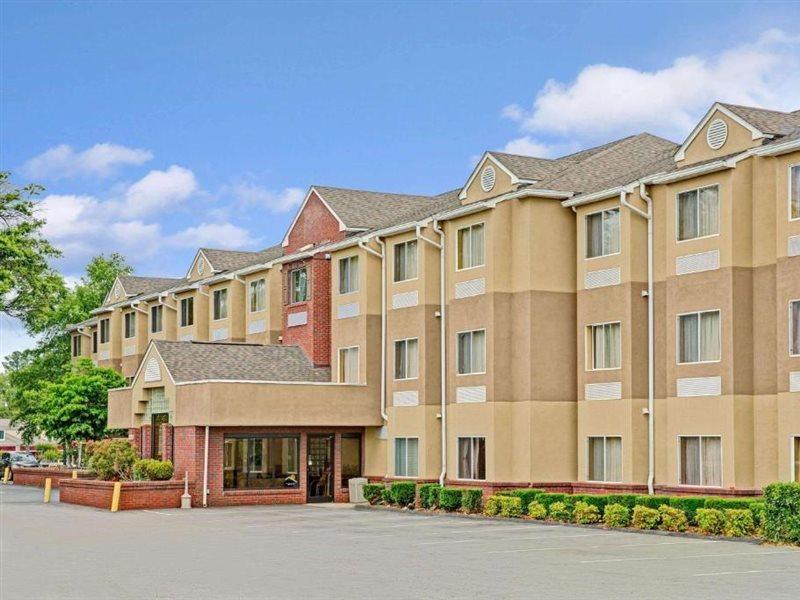 Microtel Inn By Wyndham Lake Norman Cornelius Kültér fotó