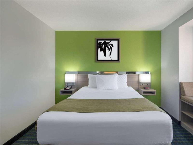 Microtel Inn By Wyndham Lake Norman Cornelius Kültér fotó