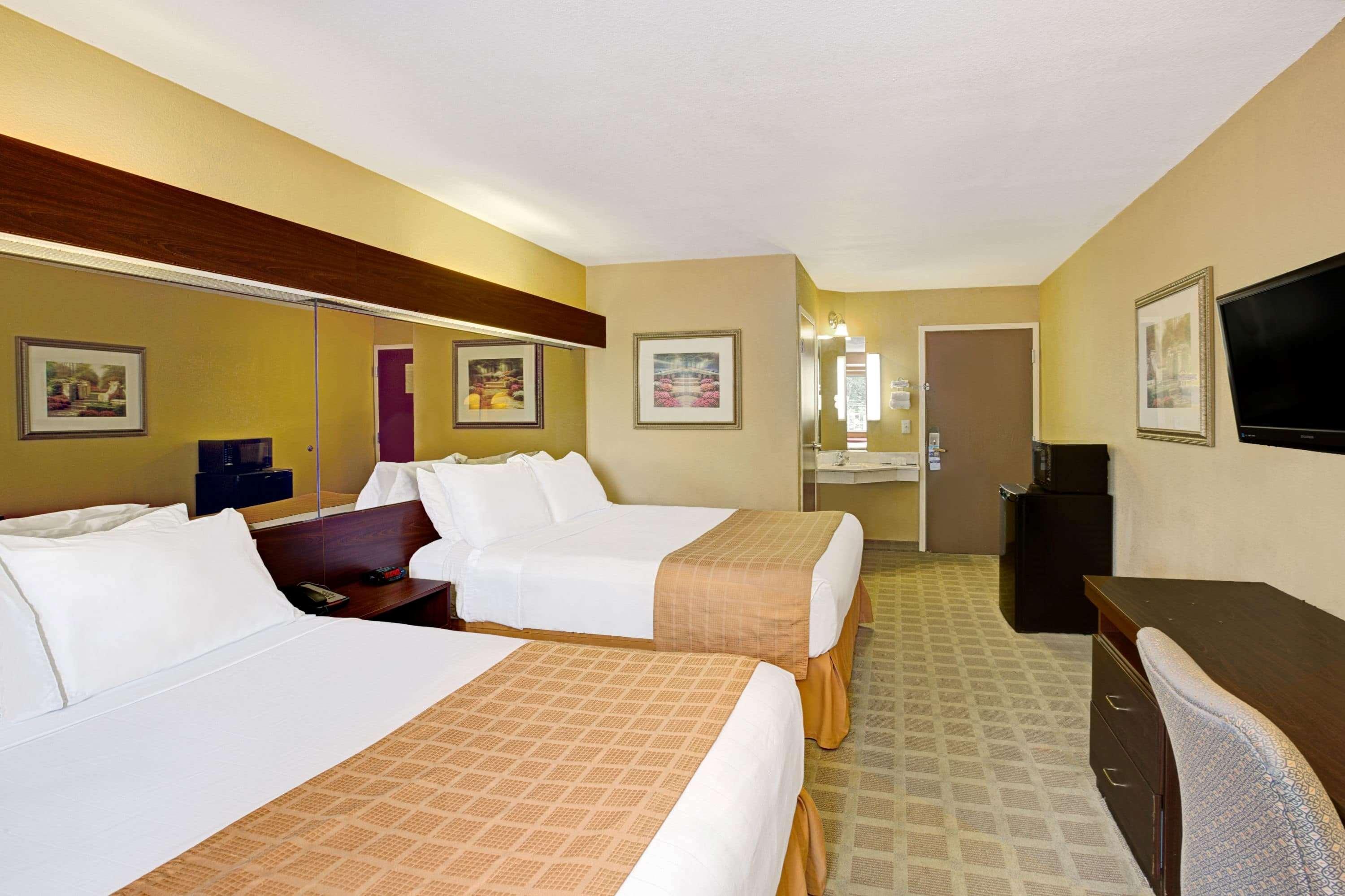 Microtel Inn By Wyndham Lake Norman Cornelius Kültér fotó